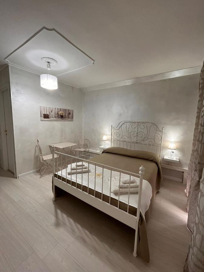 Apartamento La Dimora Del Principe Nápoles Exterior foto