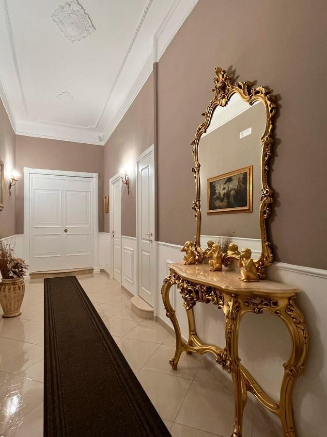 Apartamento La Dimora Del Principe Nápoles Exterior foto