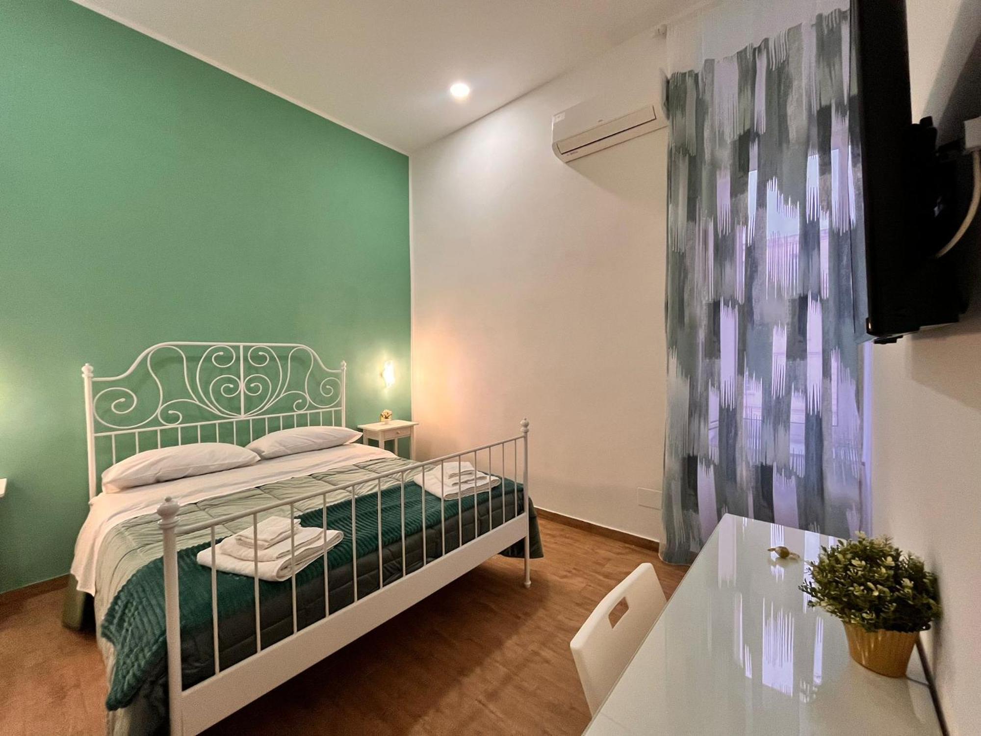Apartamento La Dimora Del Principe Nápoles Habitación foto
