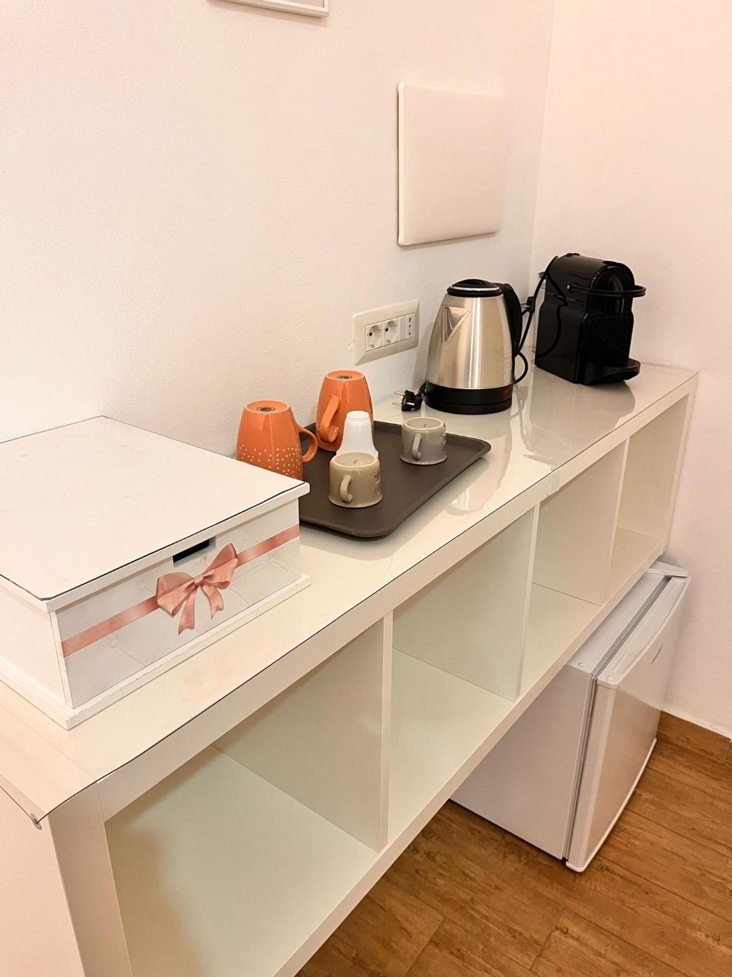 Apartamento La Dimora Del Principe Nápoles Exterior foto