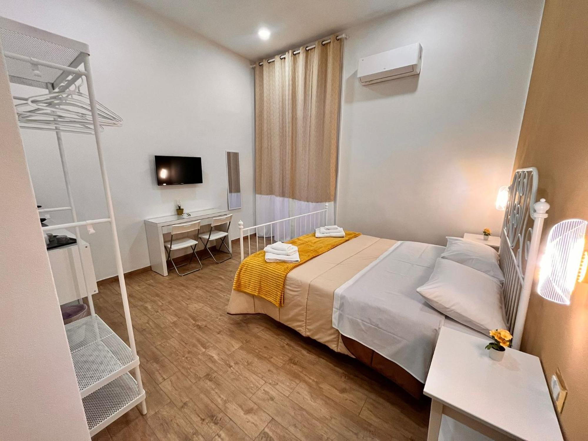 Apartamento La Dimora Del Principe Nápoles Exterior foto