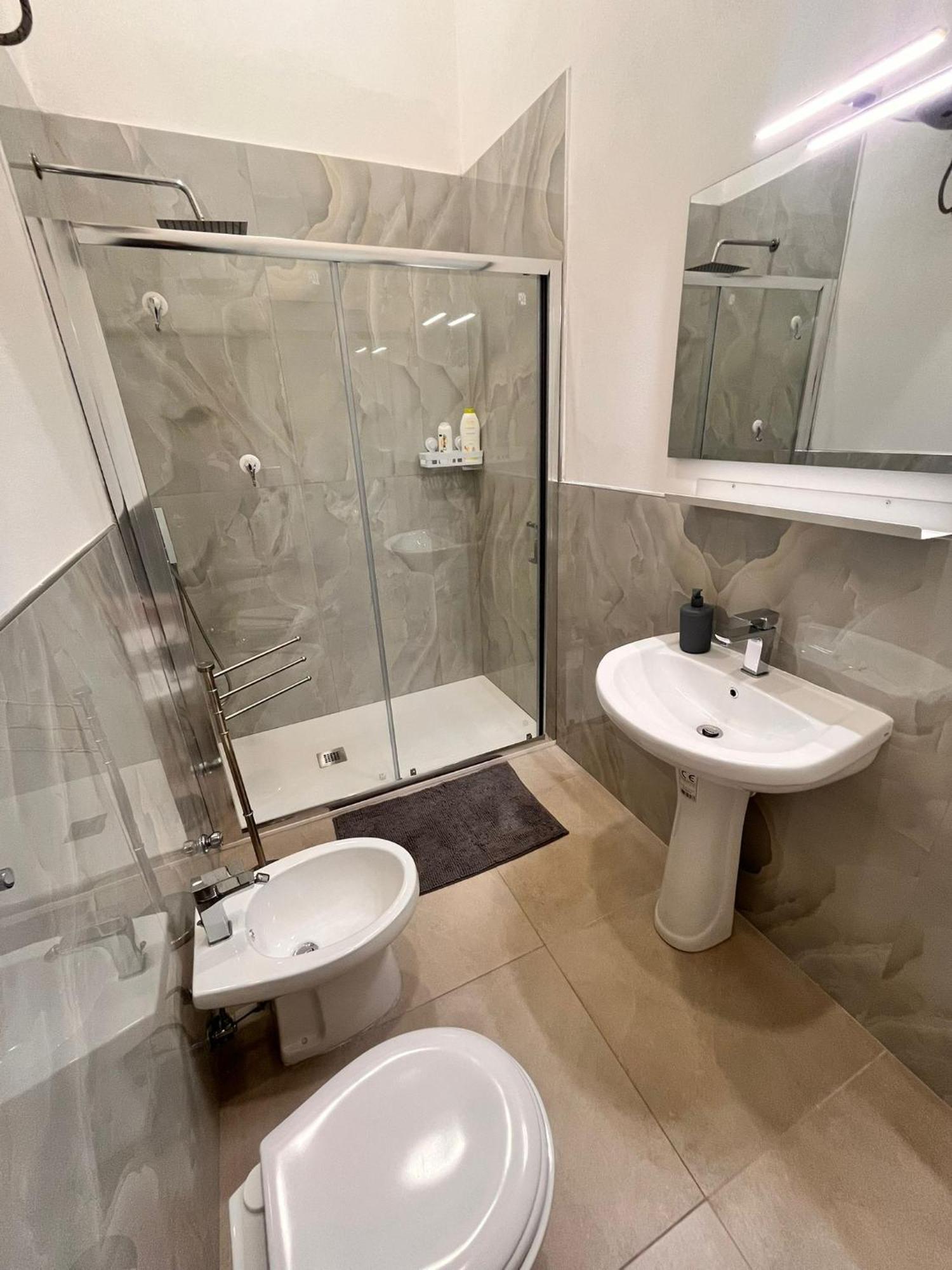 Apartamento La Dimora Del Principe Nápoles Exterior foto