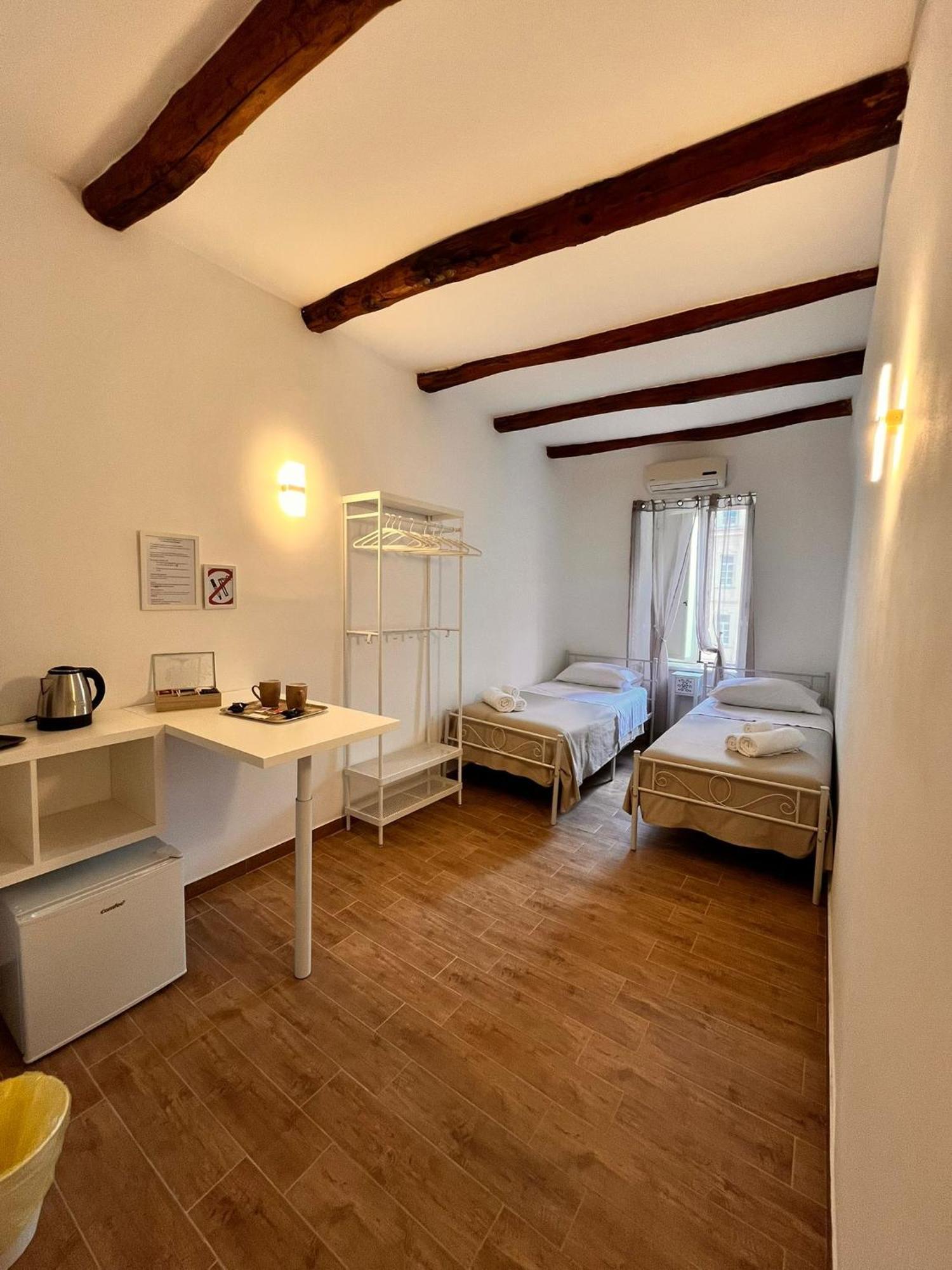 Apartamento La Dimora Del Principe Nápoles Exterior foto